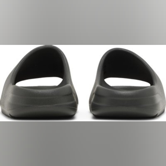 adidas gazelle silver green womens Adidas Yeezy Slide 'Onyx' (2024) – PUSHAS main image 1
